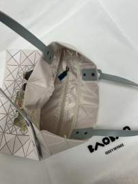 Picture of Issey Miyake Handbags _SKUfw203286920fw